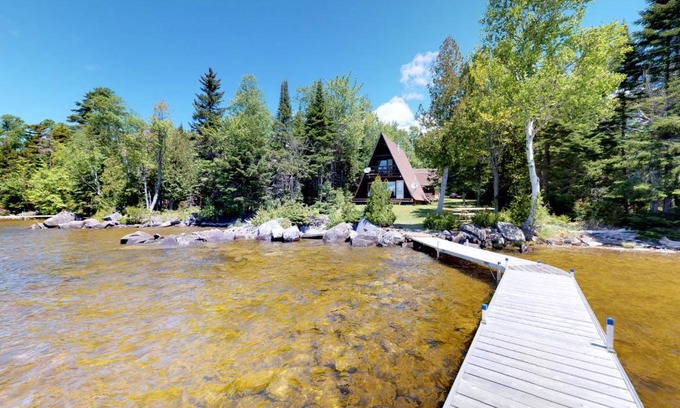 Greenville House | A-Frame on the Shore