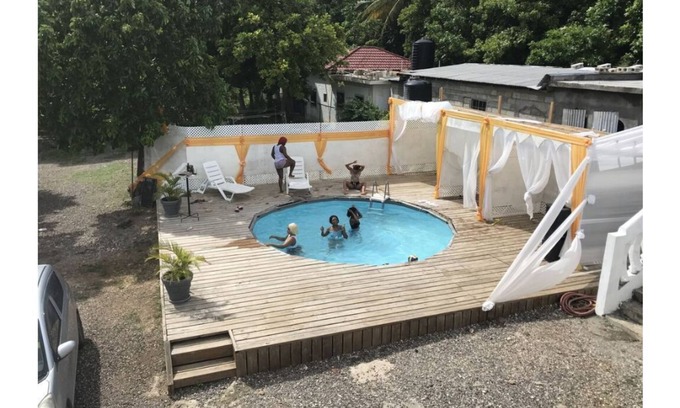 Sandy Bay House | A Georgian Style Home Set amid Farmlands on an Acre of Land ;Villa #5