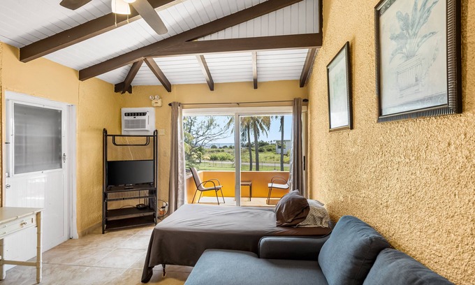 La Grande Princesse Condo | A Getaway From Your Getaway 1 Bedroom Condo by RedAwning