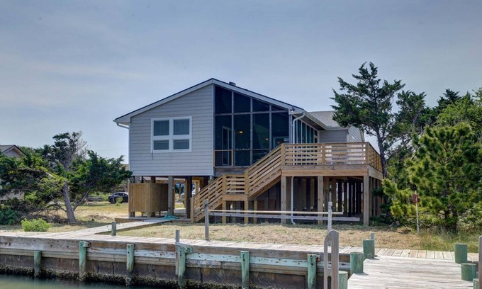 Ocracoke Apartment | A Gift from The Sea: Spectacular Home with Amazing Views of the Pamlico Sound
