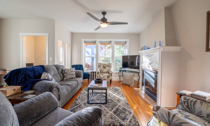 Glenwood Springs House | A Glenwood Treasure-super Clean Great-location