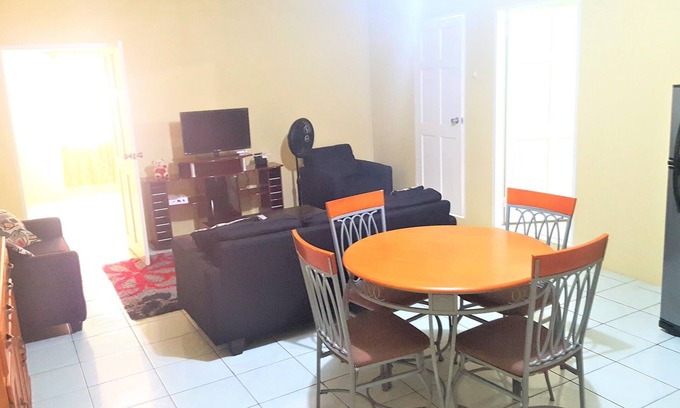Longdenville House | A GREAT PLACE TO STAY, AT A GREAT PLACE, 1-BEDROOM