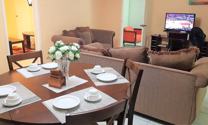 Longdenville Apartment | A GREAT PLACE TO STAY, AT A GREAT PRICE-3 BEDROOM