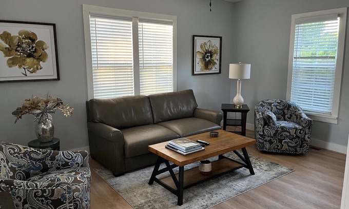 Boyne City House | A haven of comfort and style!