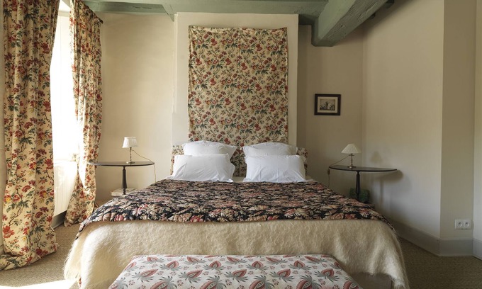 Saint-Fargeau House | A haven of peace and charm in Saint-Fargeau, Yonne in Burgundy.