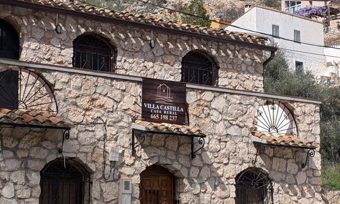 Alcala del Jucar House | A haven of peace in the heart of nature. Ideal for families with pets
