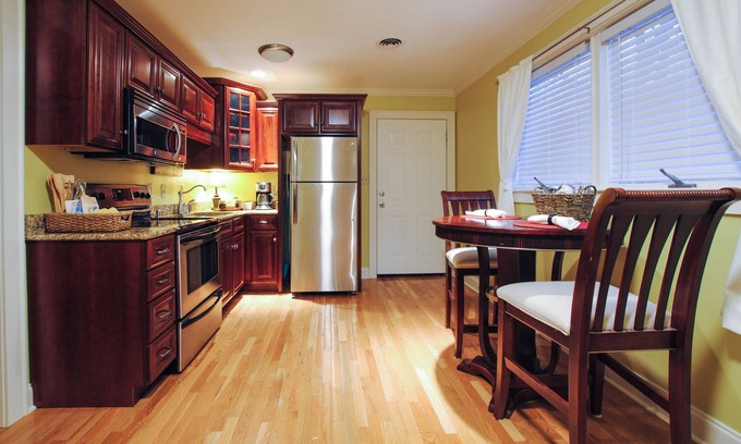 Cleveland Cottage | A historical hideaway