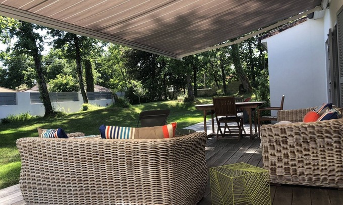 Ronce-les-Bains Villa | A holiday home renovated in 2010 close to the Oleron Island with top services