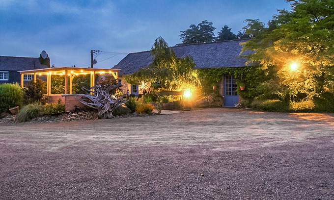 Plouegat-Moysan House | A holiday in this holiday home promises pure relaxation and an authentic experience in Brittany.
