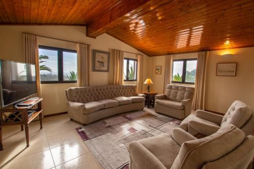 Aljezur Villa | A House With a View