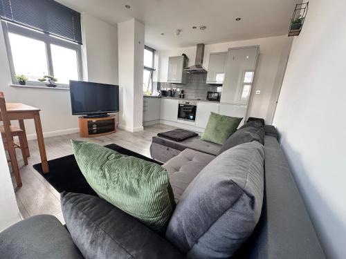 Moffat Apartment | A&J Properties 2 Bed Apartment Netflix&Prime