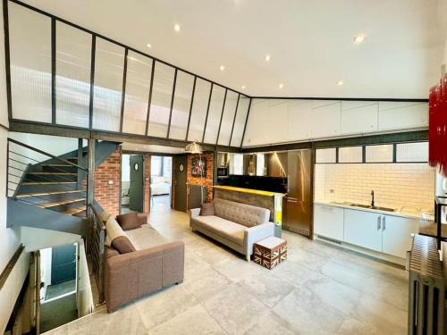 Cernay Apartment | A l Urban de Champagne - Reims