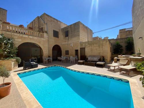 Ggantija Bed & Breakfast | A la maison B&B
