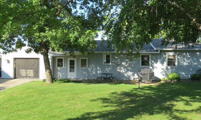 Darwin Cabin | A Lake Stella Home with Pontoon. A LAKE VIEW YOU WILL LOVE!