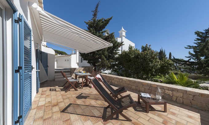 Vale do Lobo House | A little house by the sea at Vale de Lobo - Algarve