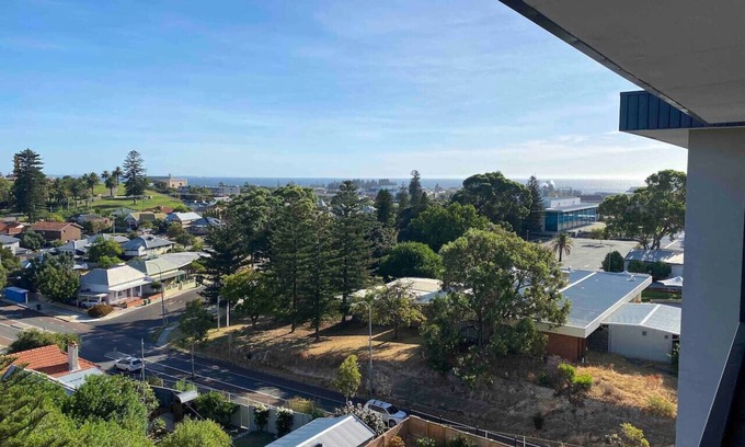 Fremantle Apartment | A Little Slice of Fremantle 1 bed apt.Wifi-Netflix