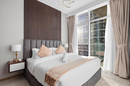 Downtown Dubai Apartment | A-Living Elegant 1BR Apartment Near Dubai Mall & Burj Khalifa in Missoni Tower