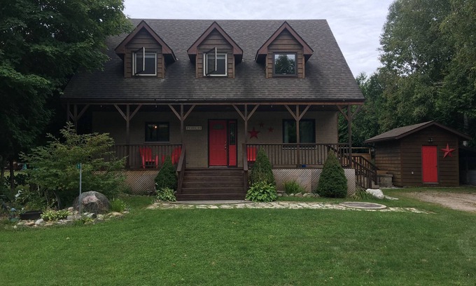 Hope Bay House | A lovely escape in Hope Bay, Bruce Peninsula