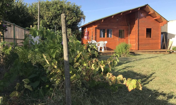 Saint Froult House | A lovely cottage by the sea