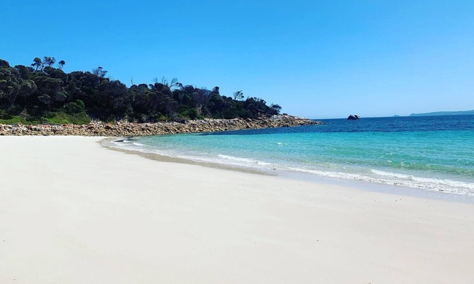 Palana House | A luxurious with incredible seaviews and beaches only minutes away