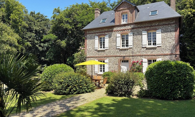 Saint-Leonard House | A natural oasis close to the sea and Etretat