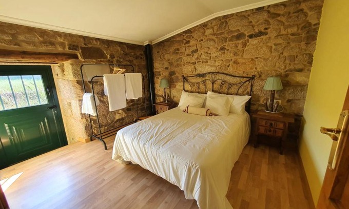 Castro Caldelas Apartment | A Palleira de Aguil