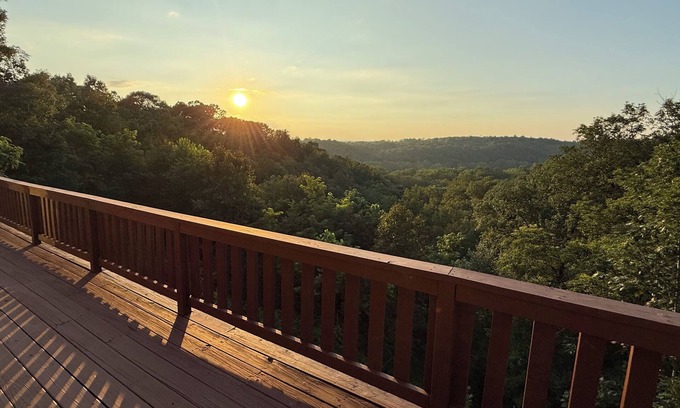 Millville House | A peaceful, forest retreat with stunning views near historic Harpers Ferry.