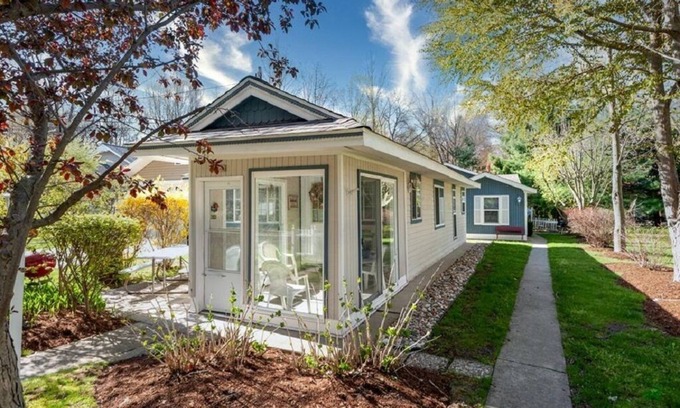 South Haven Cottage | A perfect little cottage on a quiet cul-de-sac, one block from Lake Michigan.