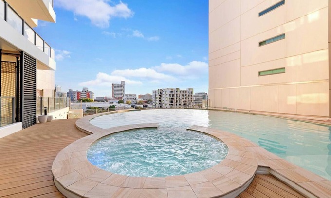 Darwin City Centre Apartment | A Perfect Match Resort style Living in Darwin CBD