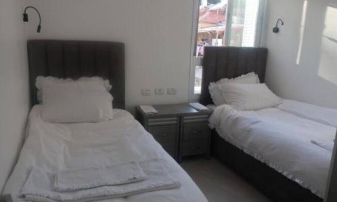 Jerusalem Apartment | A perfect vacation unit for a couple in Geula