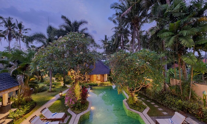 Saba Villa | A Piece of Coastal Paradise! 4 BR Villa Lush Garden View