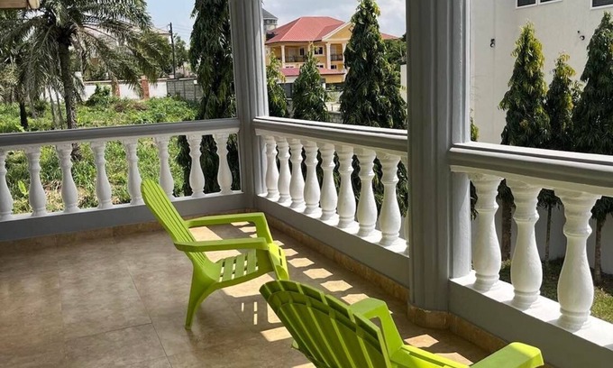 Nungua House | A Place of Peaceful Refuge