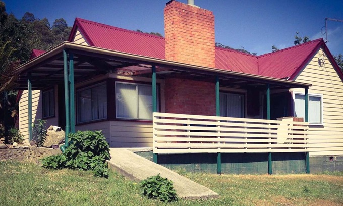 Derby Cottage | A Place To Stay In Derby - mountain biker retreat