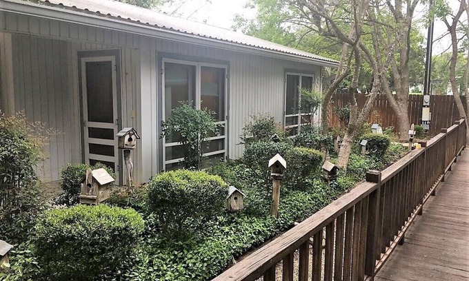 Leakey House | A private paradise with live water near the Frio River