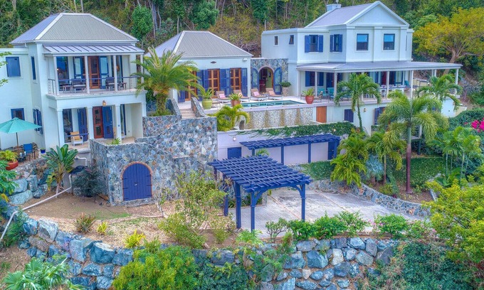 Belmont Villa | A private retreat just a short drive from beautiful beaches