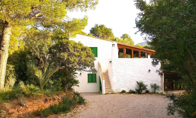 Port d'Andraitx Cottage | A quiet house in the valley, ideal for families.