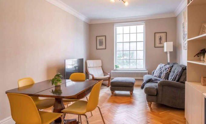 Marylebone Apartment | A Regal Abode - Marylebone - by Frankie Says