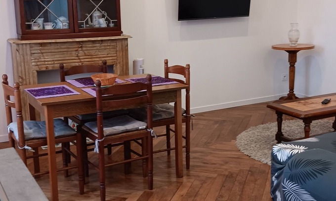 Guilvinec Apartment | A renovated 2-star furnished apartment for 4 people