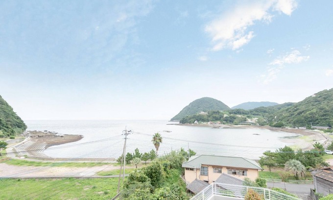 Kamiamakusa House | A rental villa with an orange roof with a BBQ gard /Kamiamakusa Kumamoto
