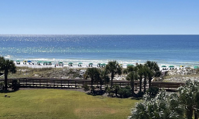Miramar Beach Condo | A Room with a View: Beautiful Beachview Condominium