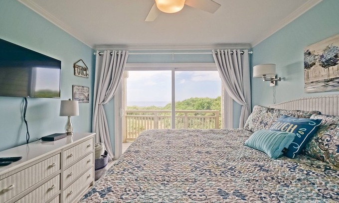 Caswell Beach House | A Seaside Escape - OIBV 707/1000 Caswell Beach Road. - Coastal Vacation