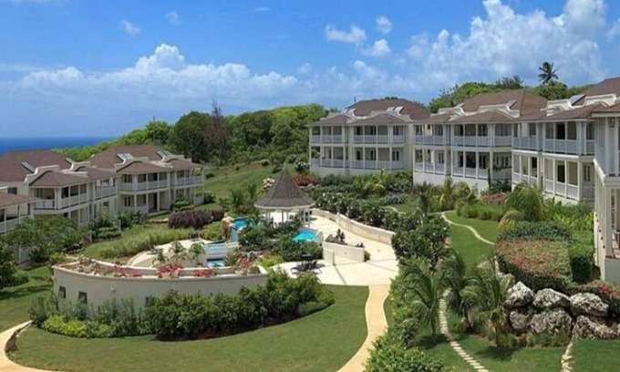 Vuemont Condo | A serene West Coast Condo located near Speightstown 5mins & Holetown 15 mins