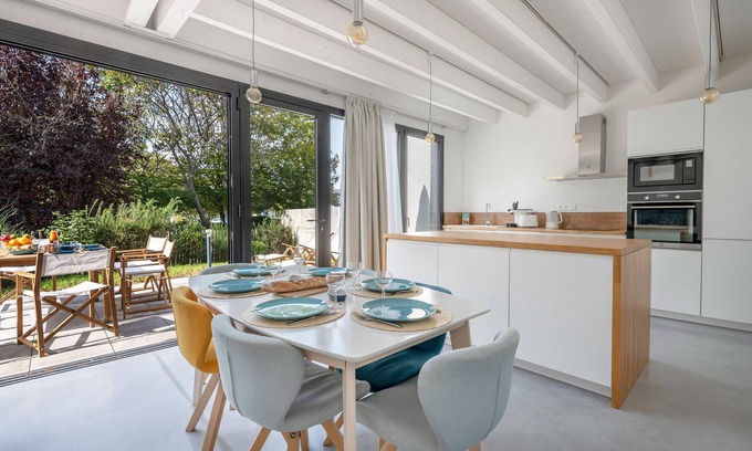 Le Pouliguen Ski Chalet | A soothing stay for 6 at Le Pouliguen