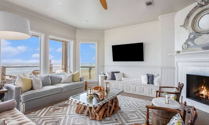 Sands Of Kahala Beach Apartment | A Step Into Paradise - Galveston