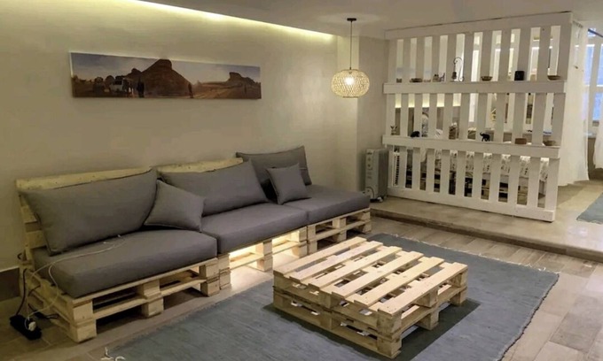 Heliopolis Apartment | A stylish retreat near the Palace.
