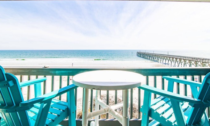 Ash Condo | A Sunrise Suite at Cherry Grove