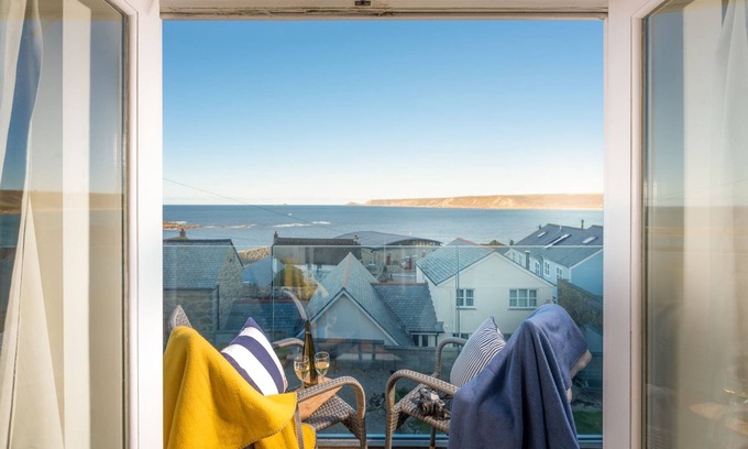 Sennen Cove House | A superb two bedroom cottage overlooking Sennen Cove