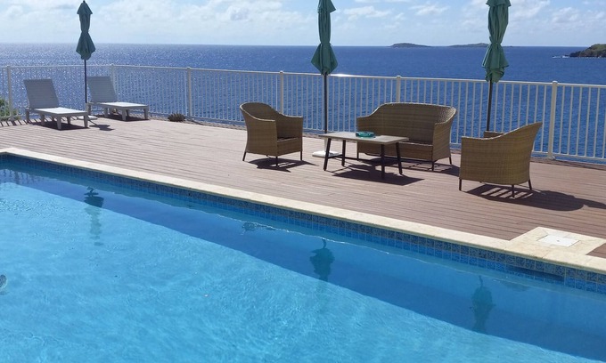 Nazareth Villa | A true oceanfront villa with amazing sunsets and pool. Very nice location.