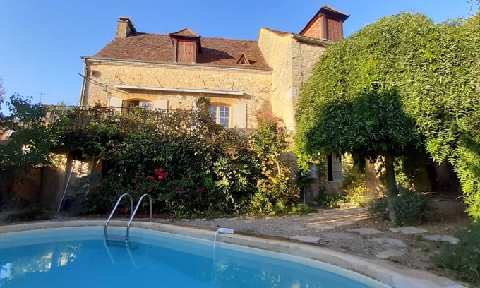 Domme House | A unique and special retreat, Chez Moge offers luxury stay for up to 8 people