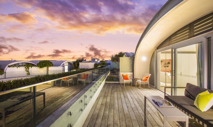 Bondi Beach Apartment | A Unique Luxury Three Bedroom Penthouse Apartment in the Heart of Bondi Beach